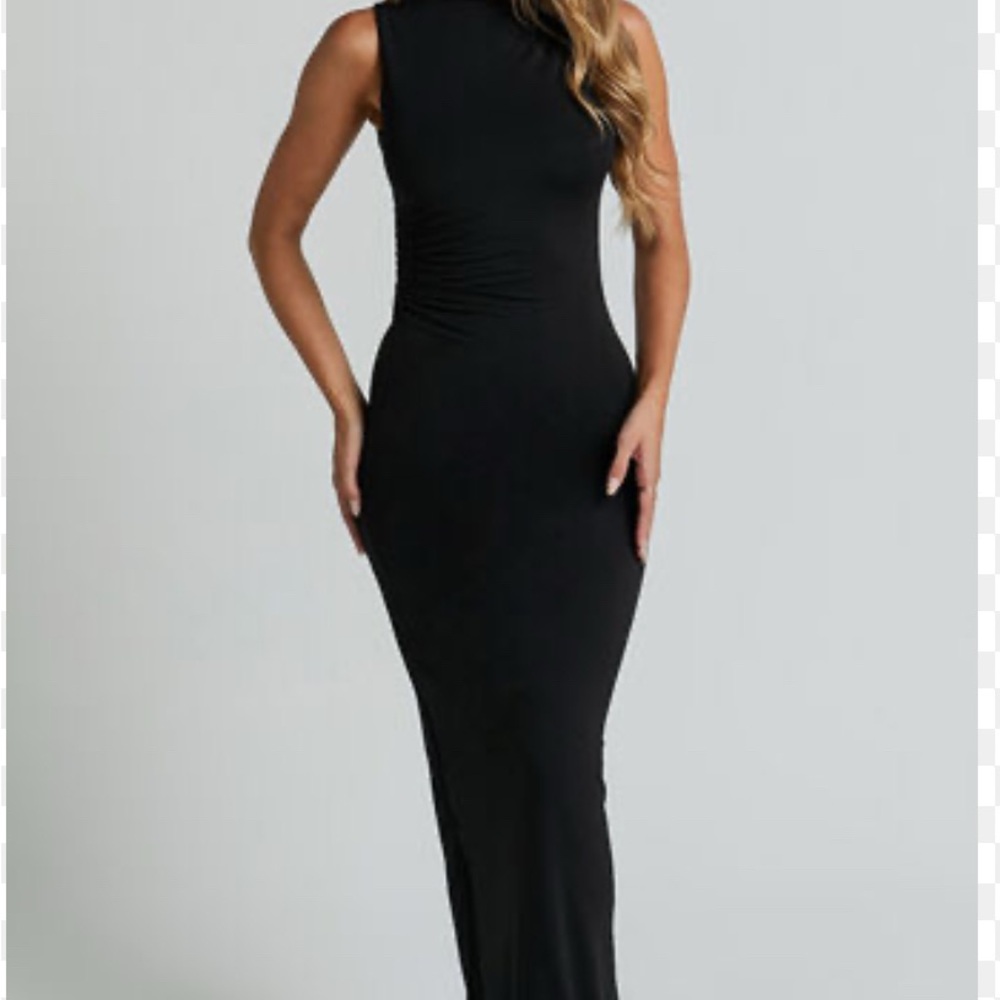 Showpo Aisha Maxi Dress - sleeveless- Twist Back - Bodycon - Black